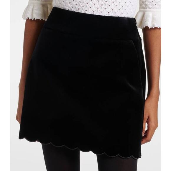 Chloe Velvet Scalloped Mini Skirt in Black FR 40 US 8 - Picture 2 of 4